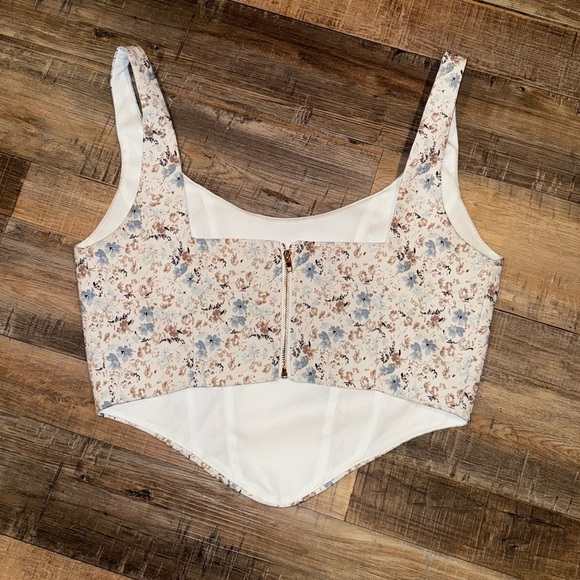 SYNDYS Neutral Floral V-Hem Cropped Zip Back Tank Top Size Small - Picture 5 of 8